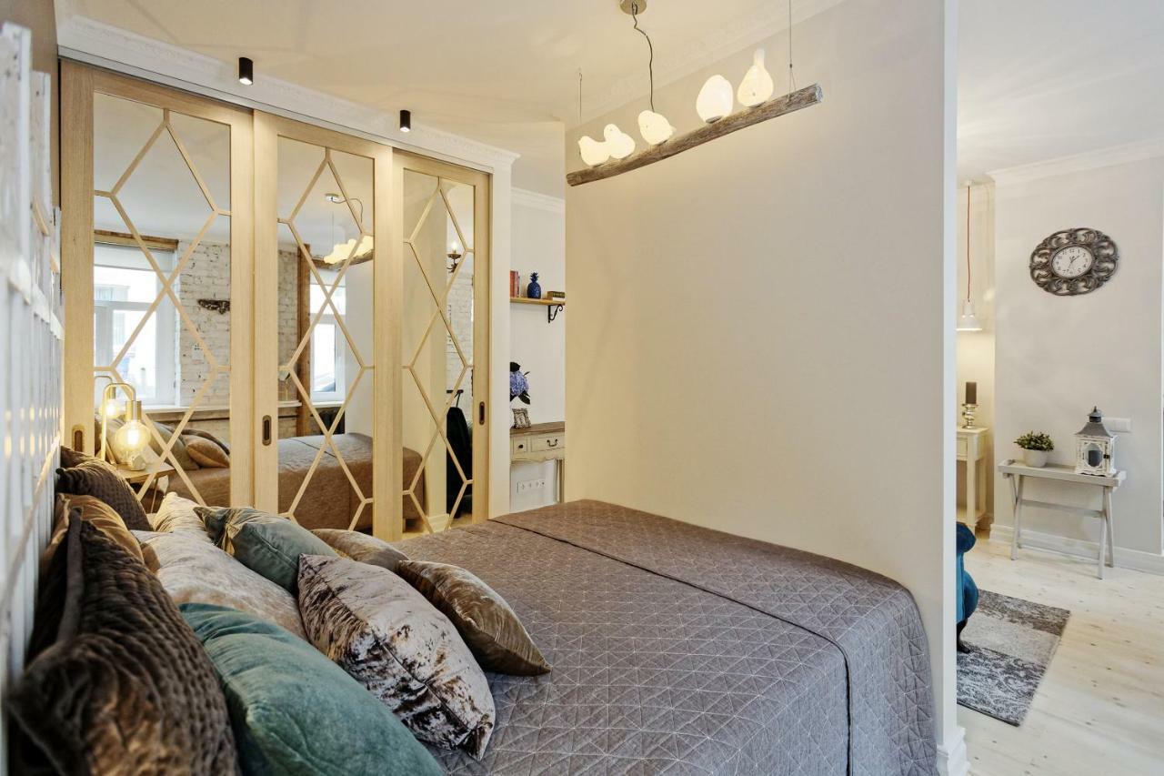 Riga Silent Center Boutique Apt. +Free Parking Bagian luar foto