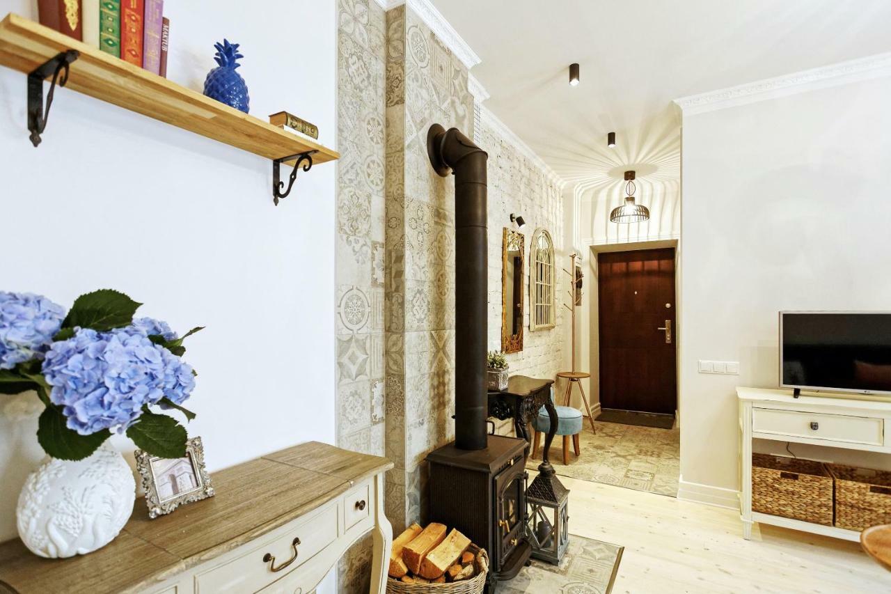 Riga Silent Center Boutique Apt. +Free Parking Bagian luar foto