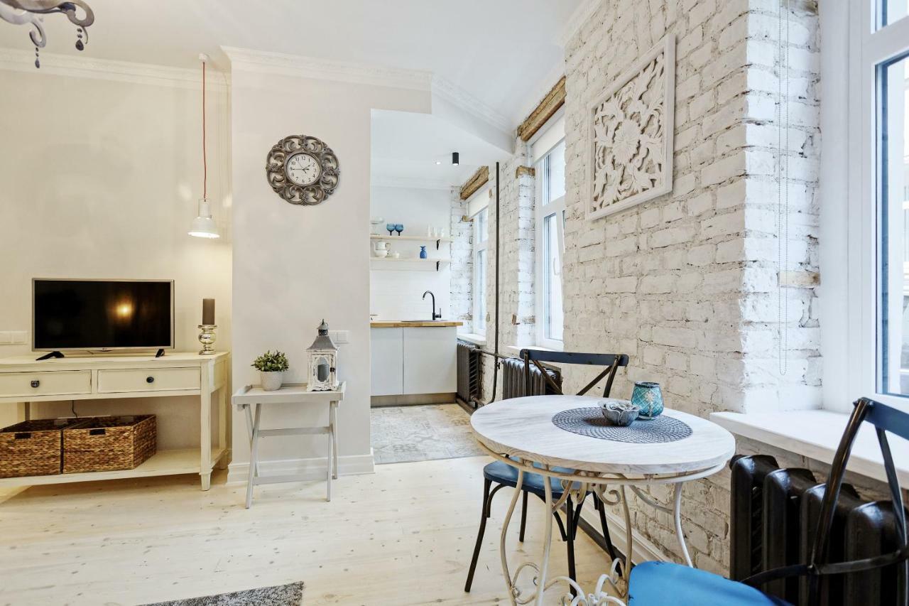 Riga Silent Center Boutique Apt. +Free Parking Bagian luar foto