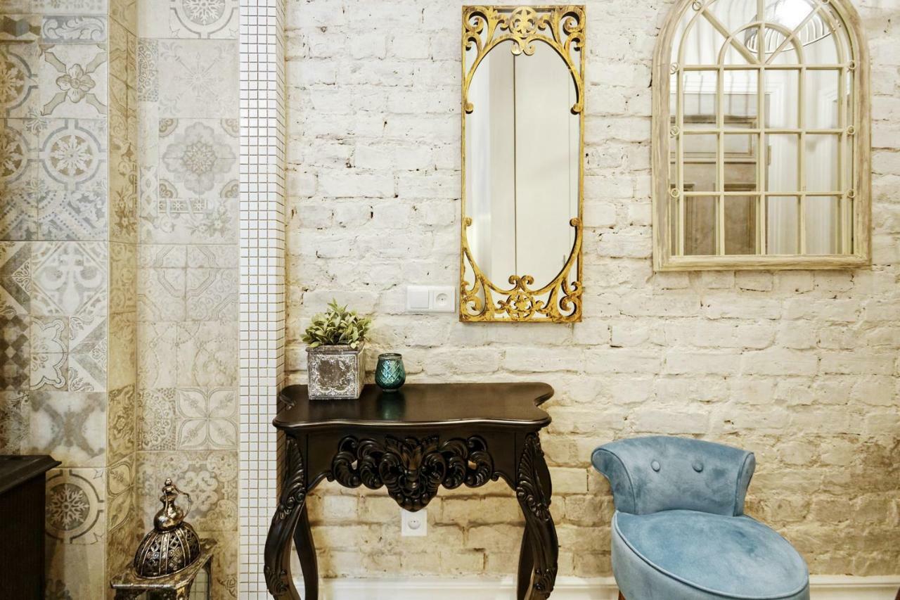 Riga Silent Center Boutique Apt. +Free Parking Bagian luar foto