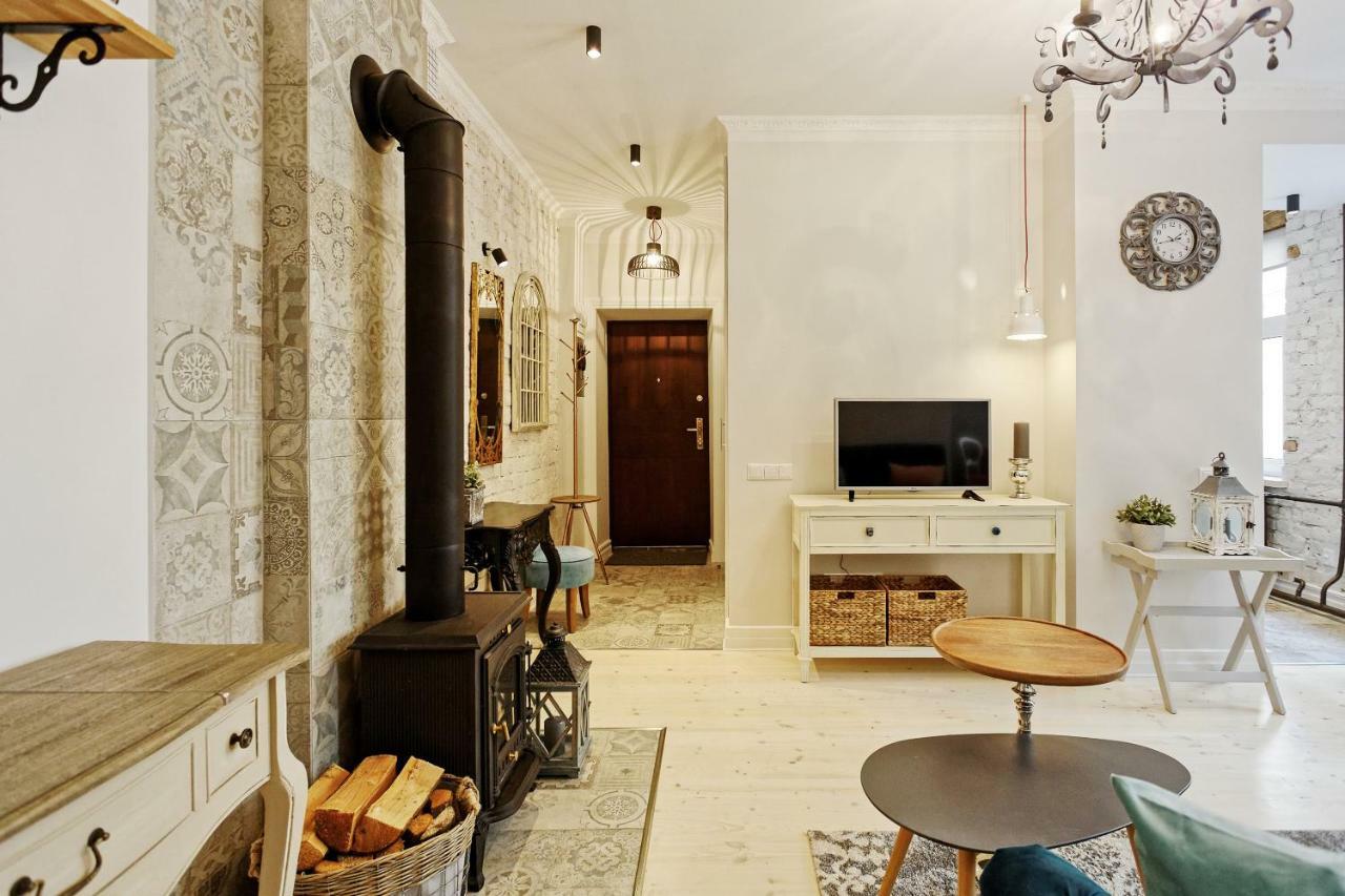 Riga Silent Center Boutique Apt. +Free Parking Bagian luar foto