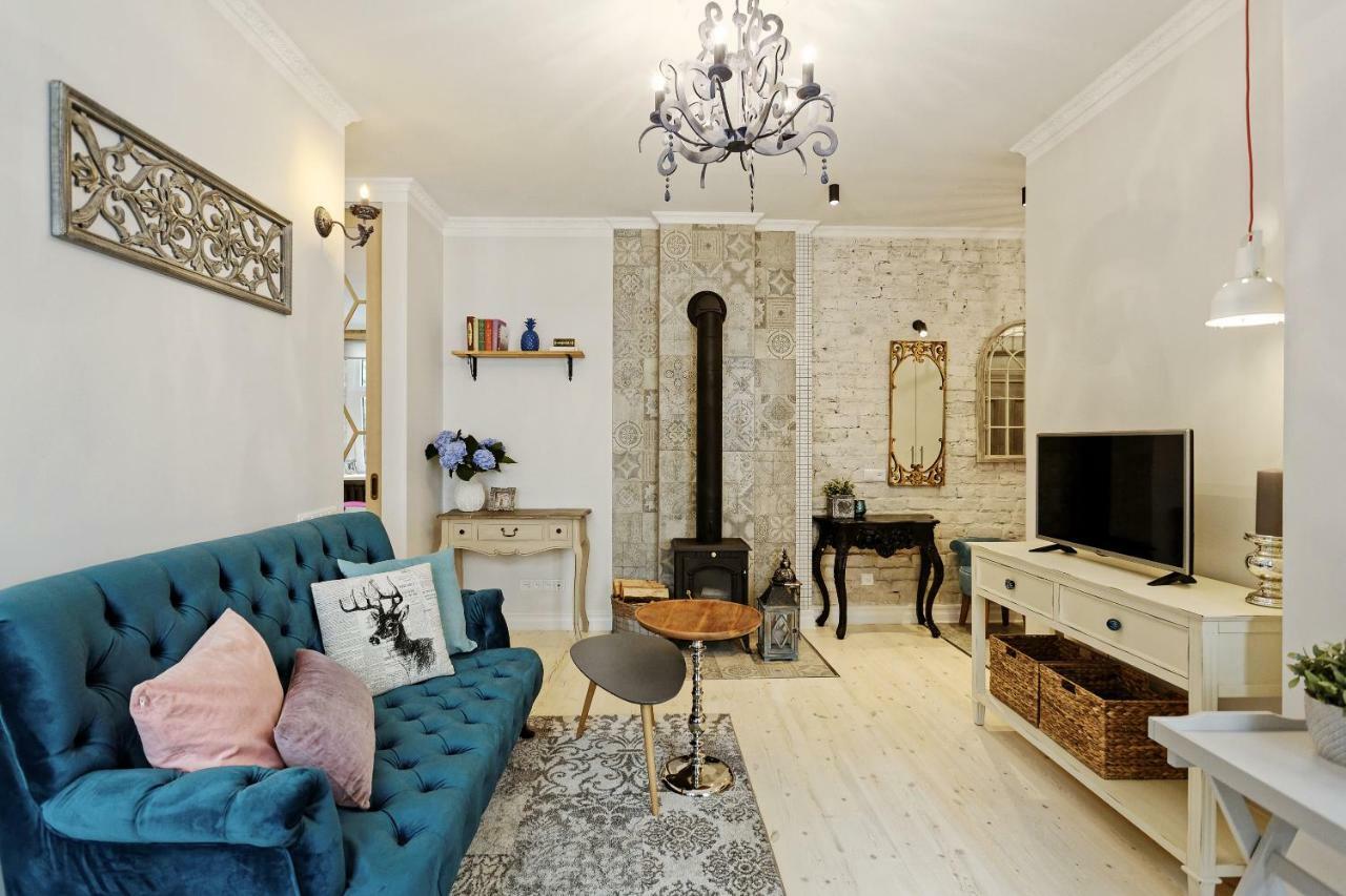 Riga Silent Center Boutique Apt. +Free Parking Bagian luar foto